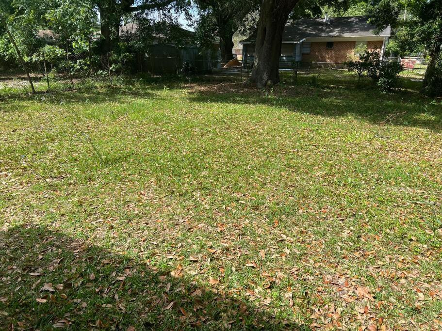 Feels Like Home Escape, 1/2 Mile To Beach Gulfport Exterior photo